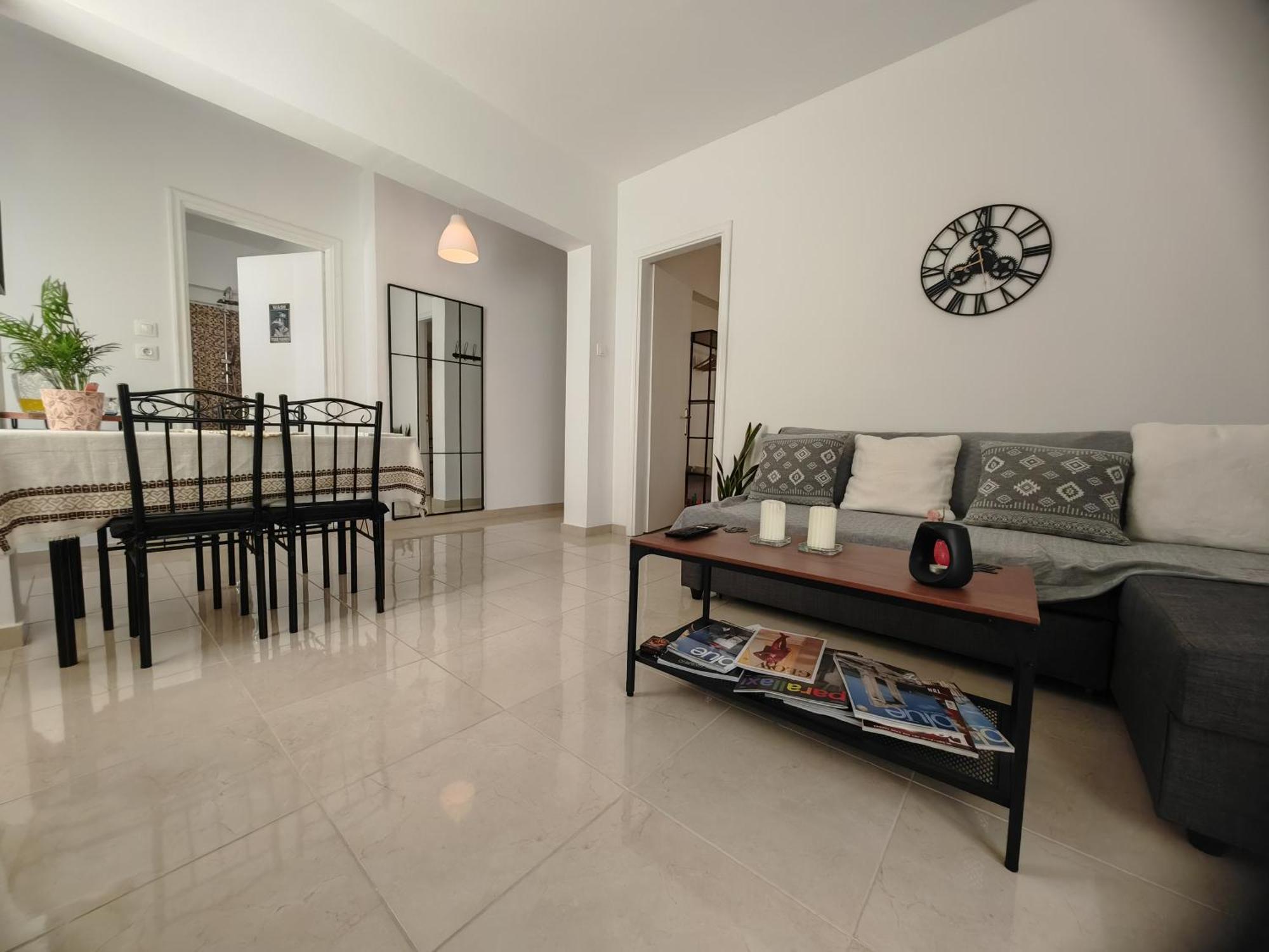 Leo's & Xerxes' Place In The Heart Of Rhodes Rhodes City